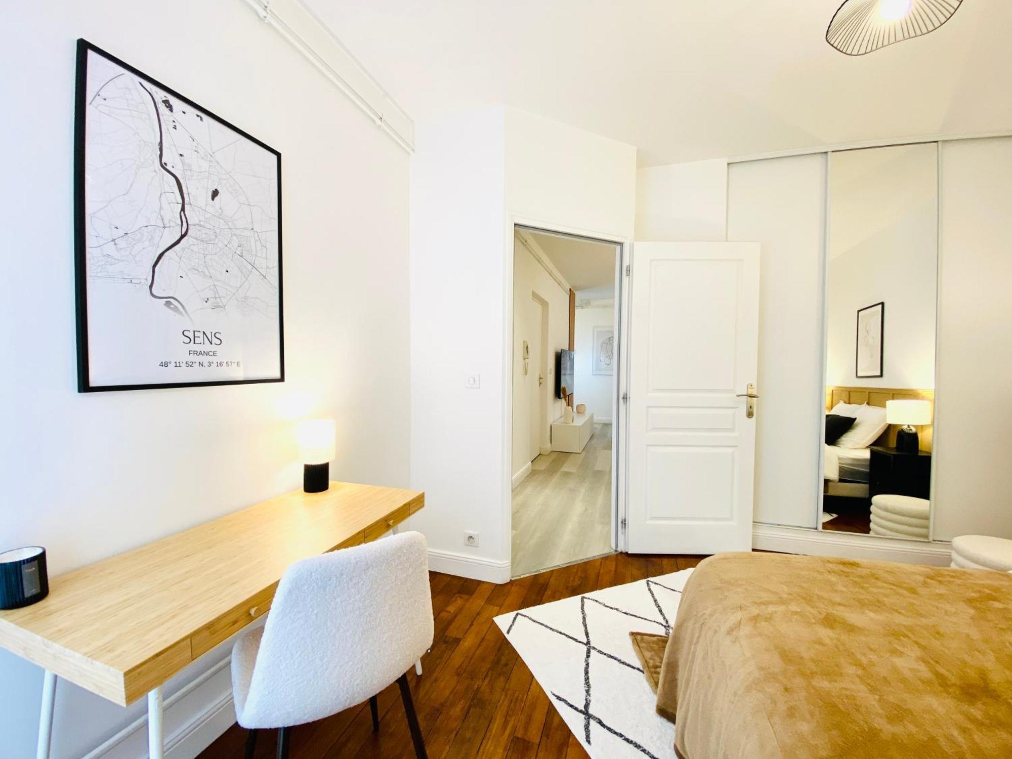 Le Subtil - Best Keys - Elegance & Confort - 2 Chambres Separees - Lit Queen Size - Smart Tv Netflix - Entre Gare & Centre Ville - A 1H De Paris - Wifi Fibre - Check-In Autonome Sens Exteriér fotografie