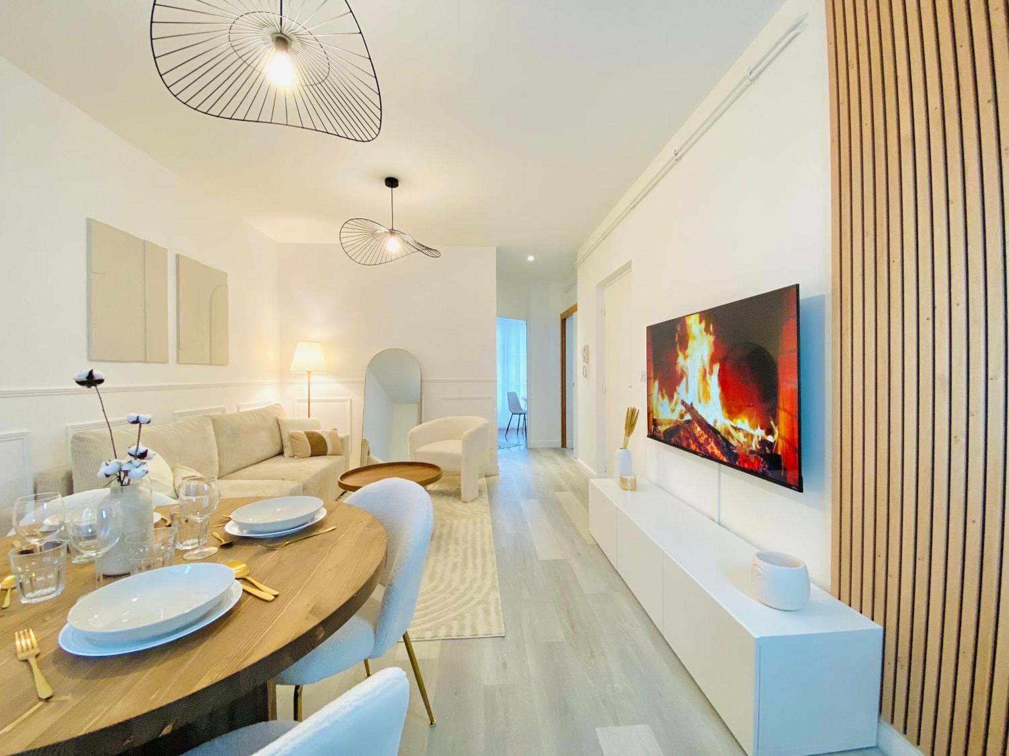 Le Subtil - Best Keys - Elegance & Confort - 2 Chambres Separees - Lit Queen Size - Smart Tv Netflix - Entre Gare & Centre Ville - A 1H De Paris - Wifi Fibre - Check-In Autonome Sens Exteriér fotografie